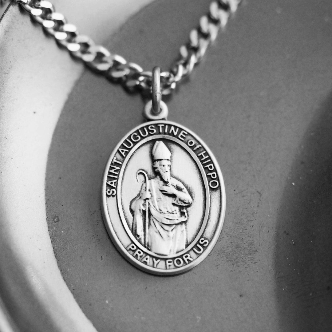 scuffers Medal AG Necklace 完売品 Custom Saint Necklace – Ark & Armor