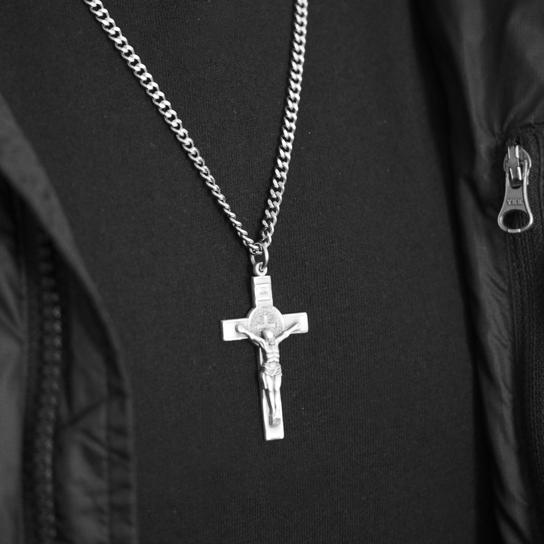 Crucifix Necklace – Ark & Armor
